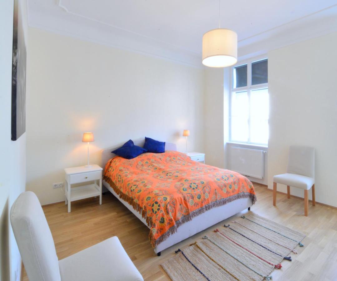 Spacious And Comfy With 3 Bedrooms Wina Bagian luar foto