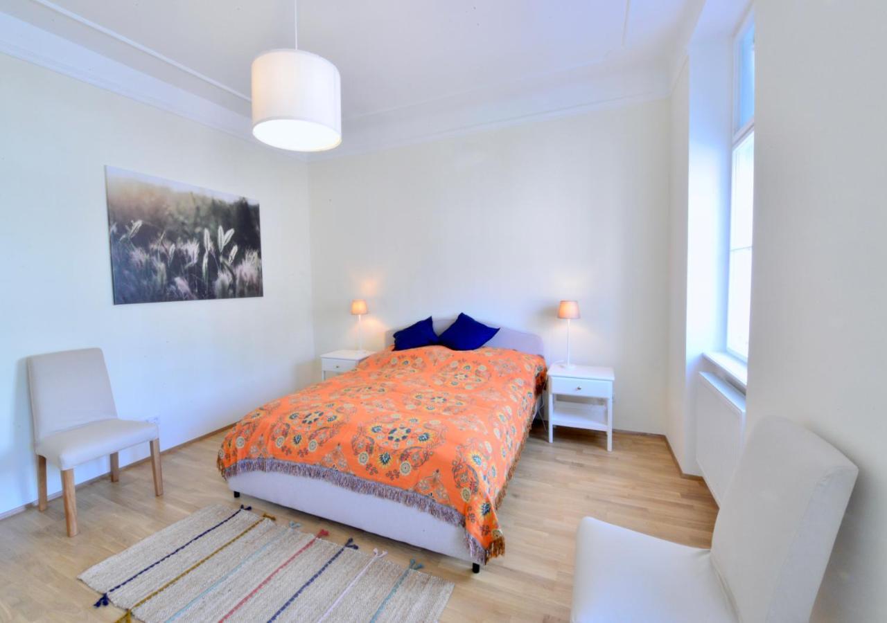 Spacious And Comfy With 3 Bedrooms Wina Bagian luar foto