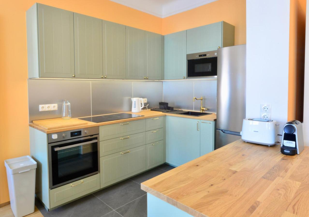 Spacious And Comfy With 3 Bedrooms Wina Bagian luar foto
