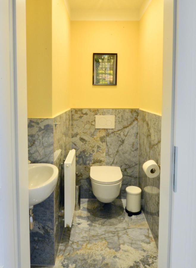 Spacious And Comfy With 3 Bedrooms Wina Bagian luar foto