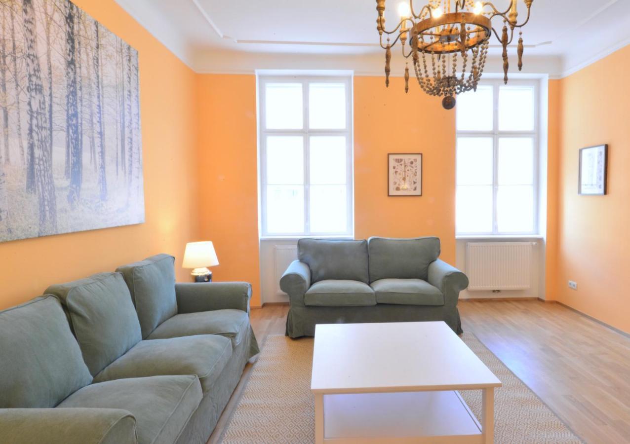 Spacious And Comfy With 3 Bedrooms Wina Bagian luar foto